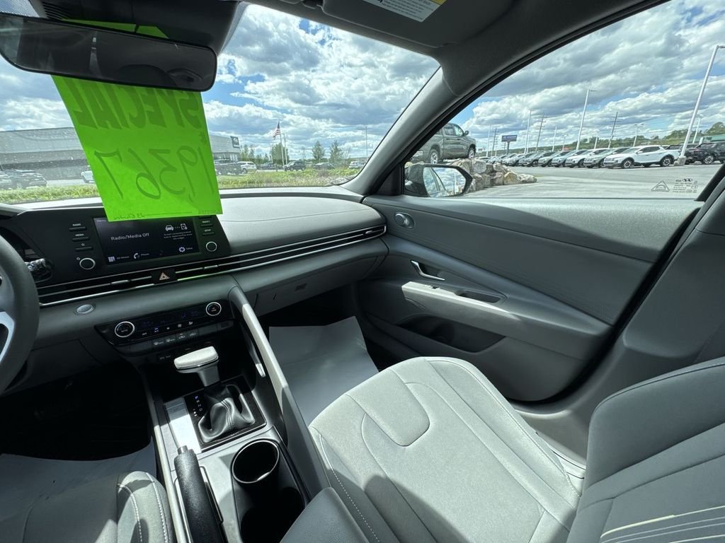 Certified Used 2023 Black Hyundai SEL image 11