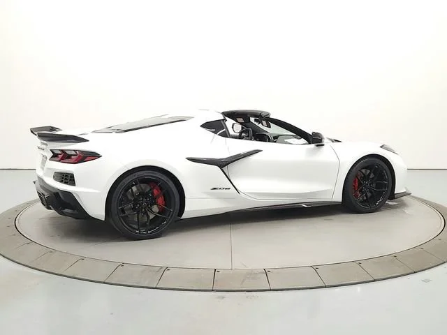 2026 Chevrolet Corvette 1LZ - Photo 8