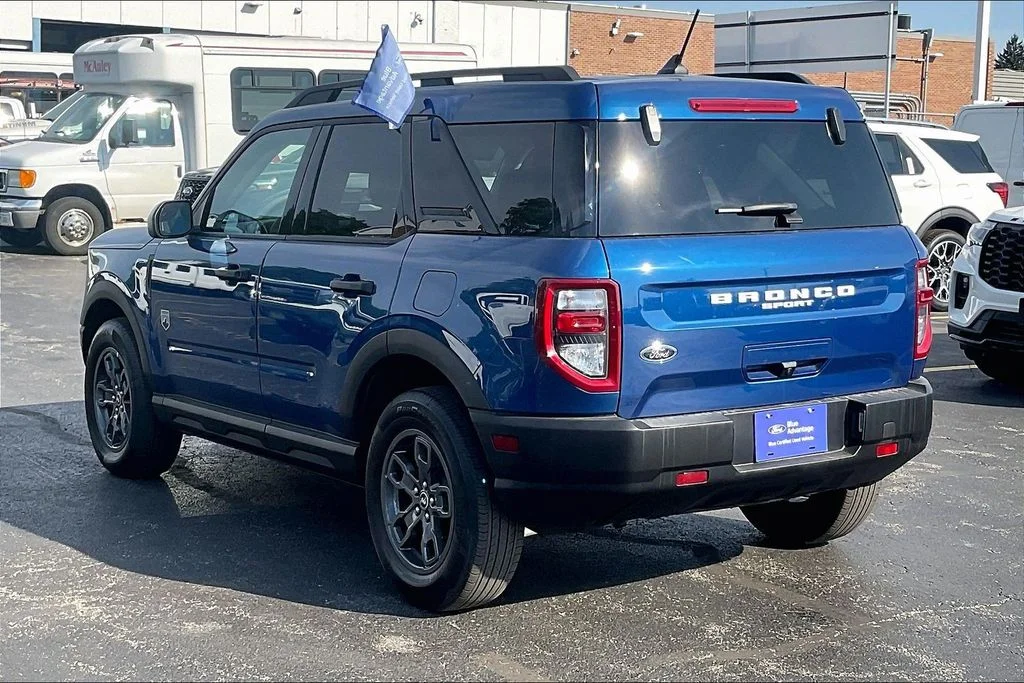 Used 2024 Blue Ford Big Bend image 10