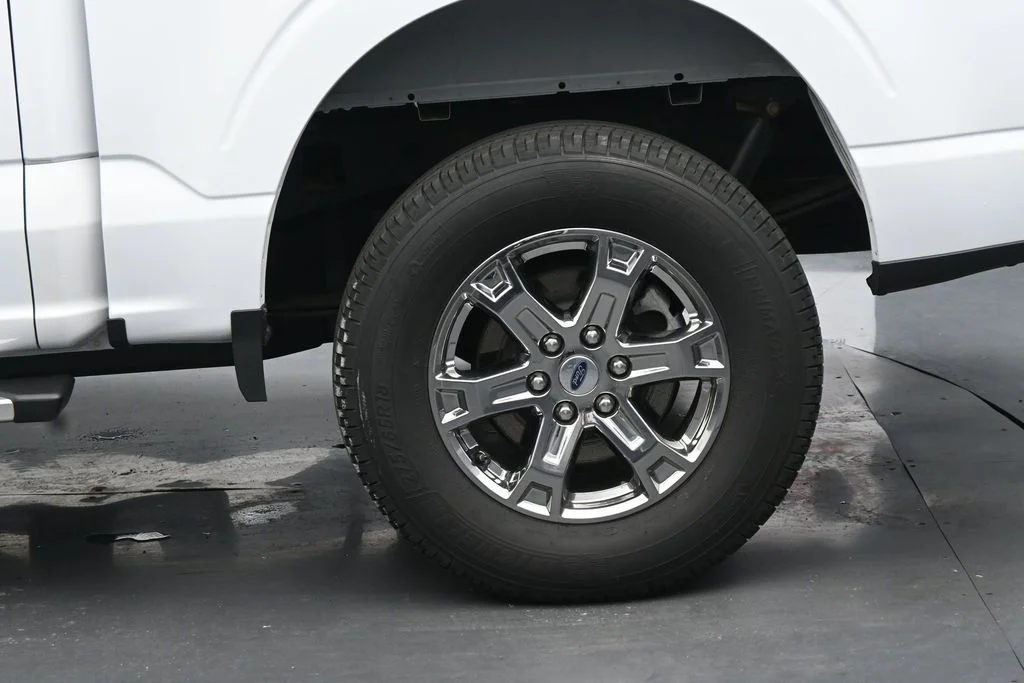 Used 2022 White Ford XLT image 13