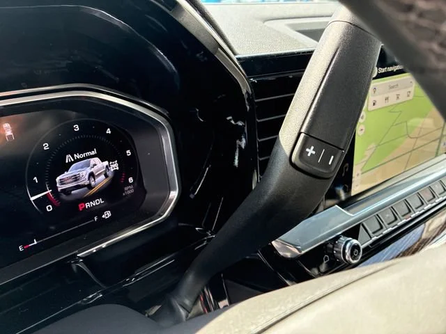 New 2026 Summit White GMC Elevation image 26