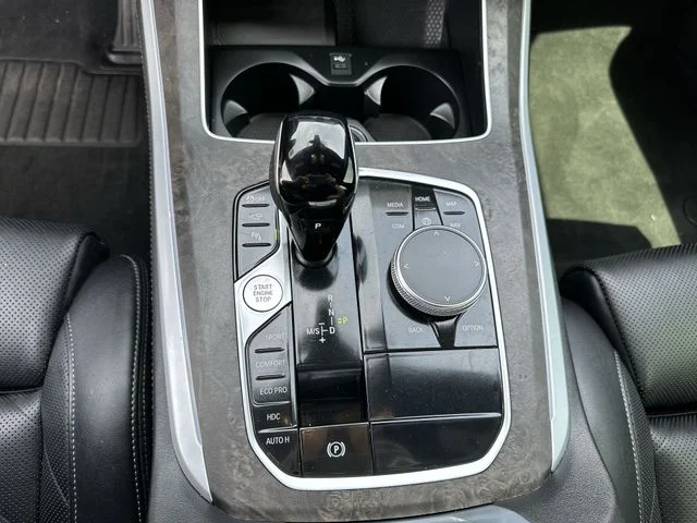 Used 2023 Gray BMW xDrive40i image 25
