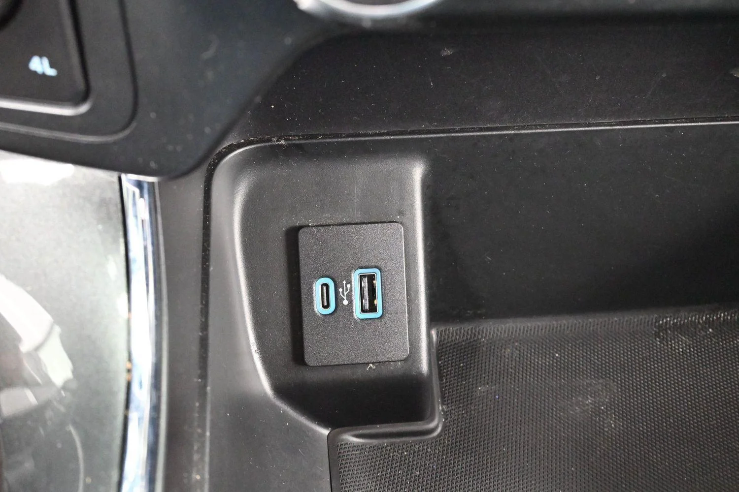 Used 2022 Agate Black Ford XLT image 26