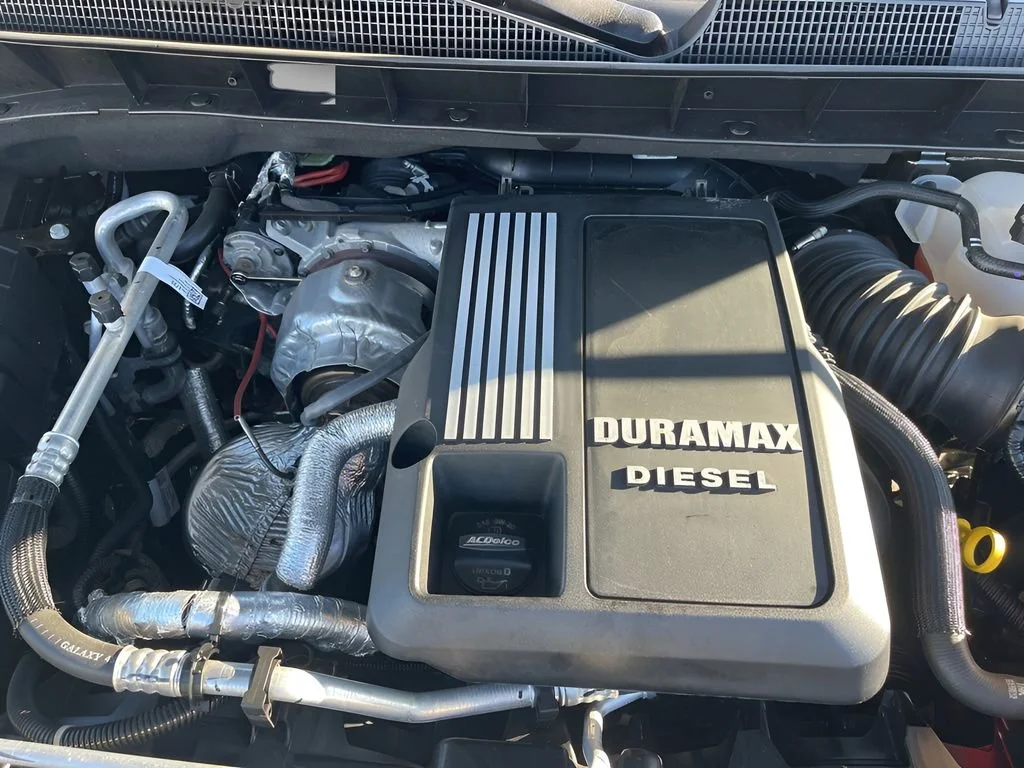 Used 2024 Summit White Chevrolet RST image 30
