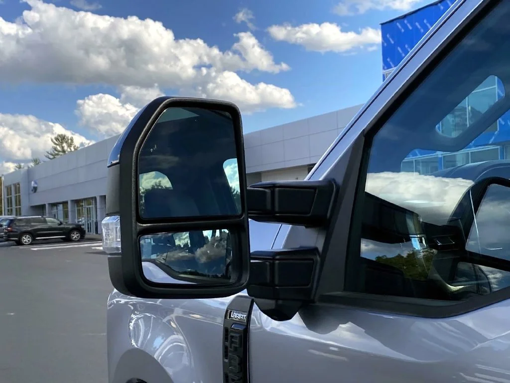 Used 2024 Silver Metallic Ford Lariat image 35