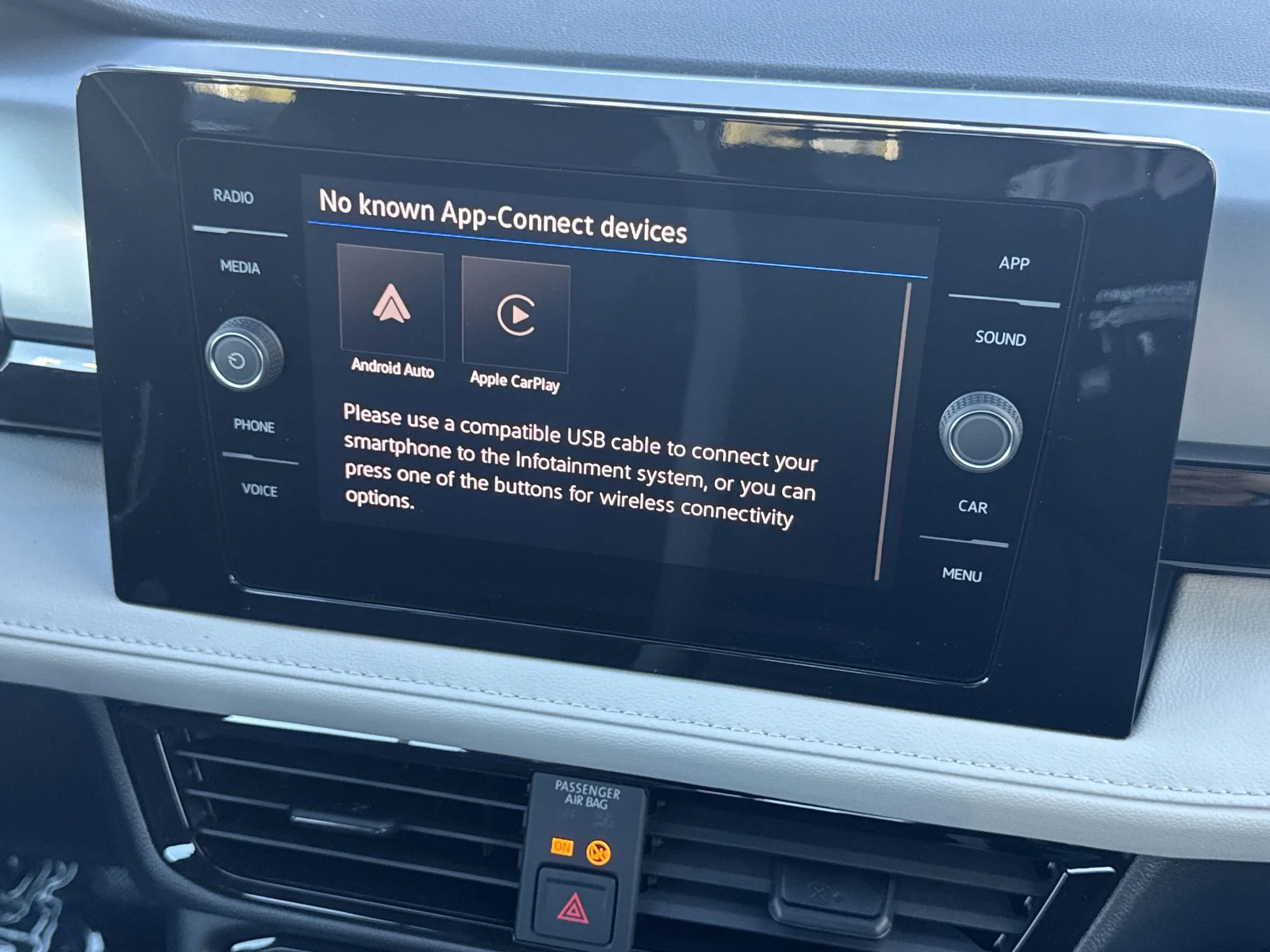 New 2027 Monterey Blue Pearl Volkswagen S image 25