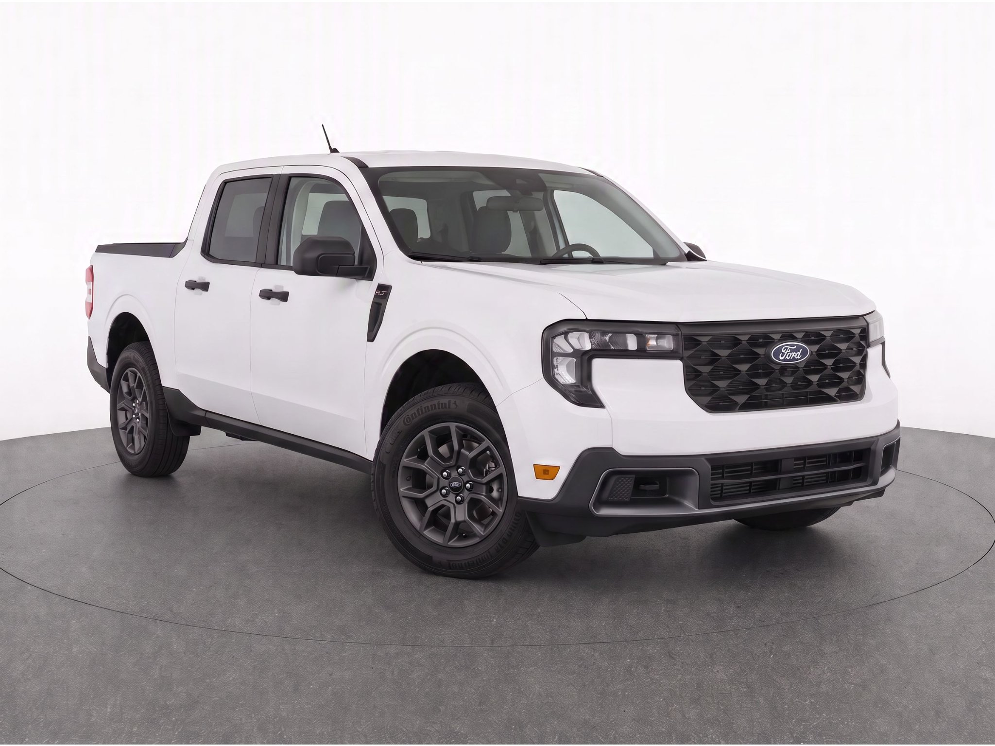 Used 2026 OXFORD WHITE Ford XLT image 2