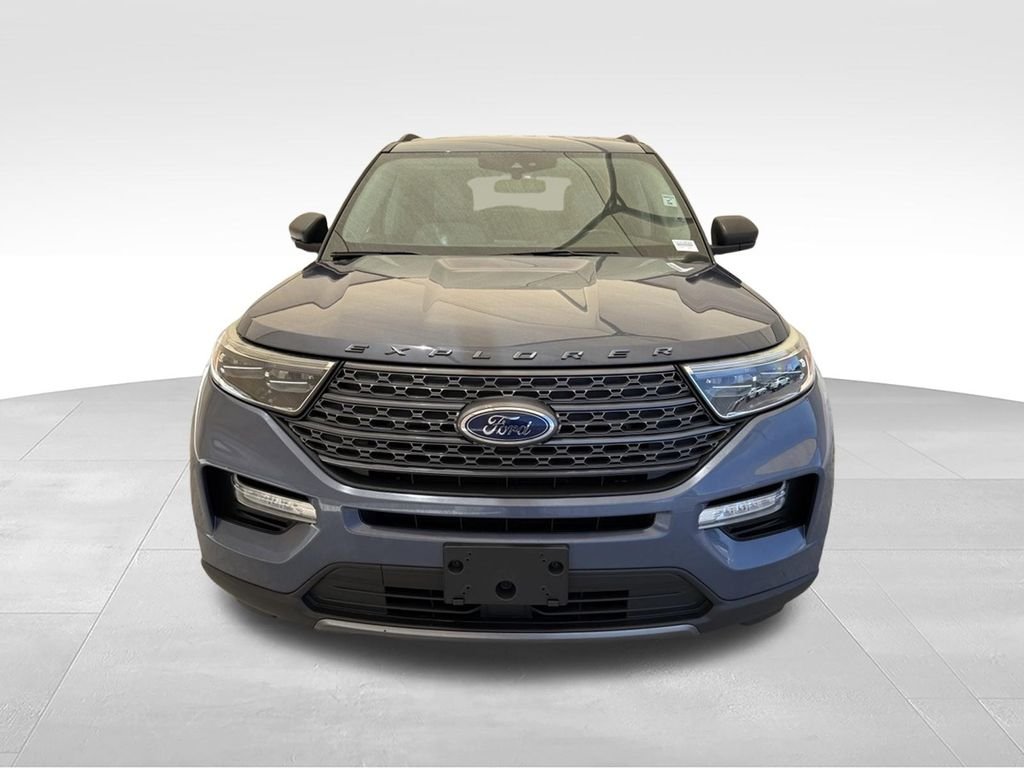 Used 2021 Blue Metallic Ford XLT image 4