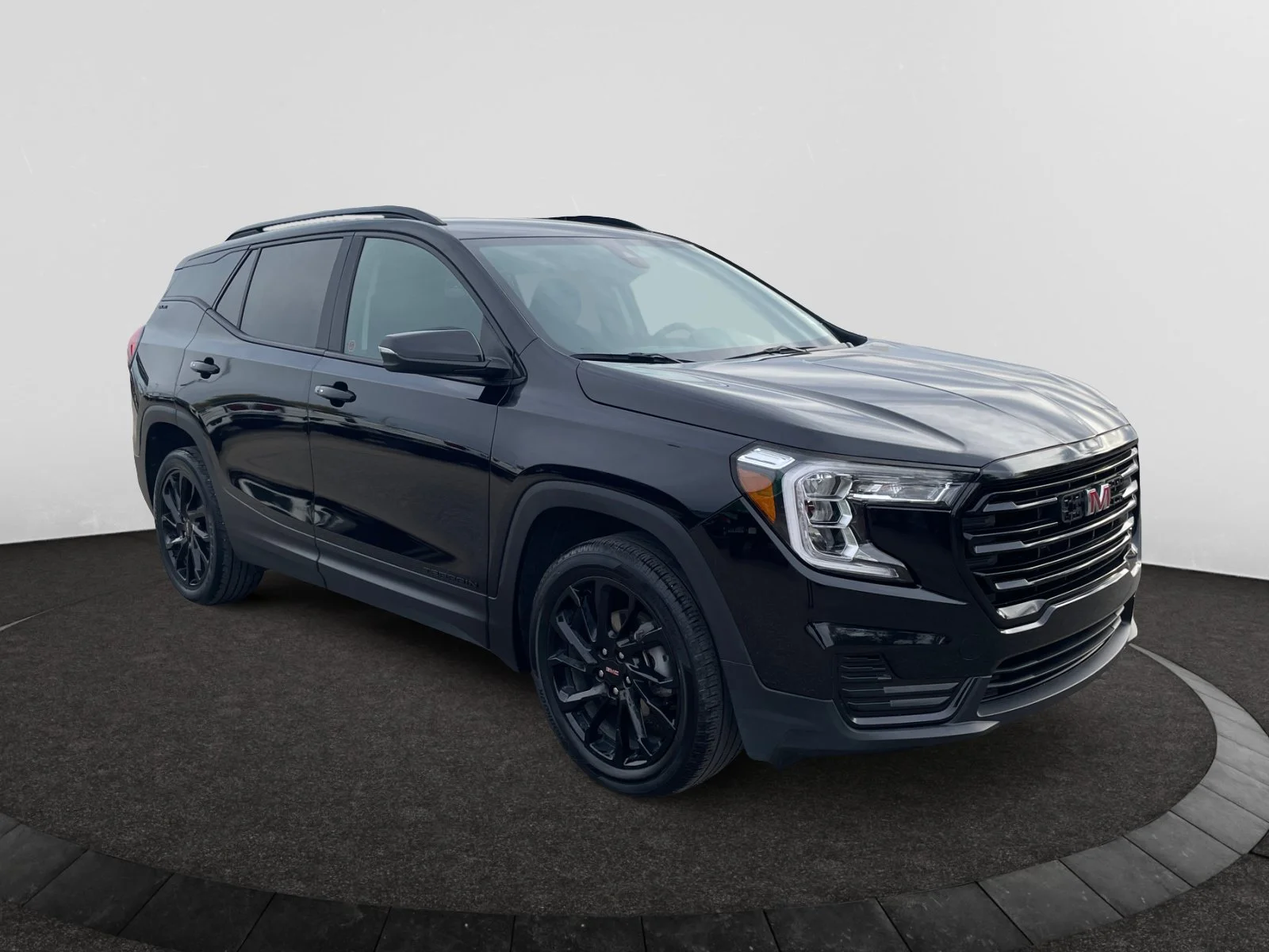 Used 2024 Black GMC SLE AWD image 7