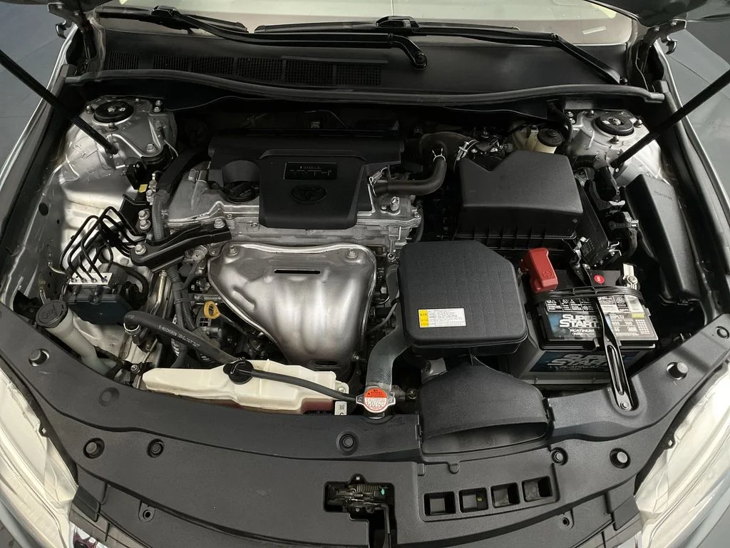 Used 2016 Celestial Silver Metallic Toyota LE image 32