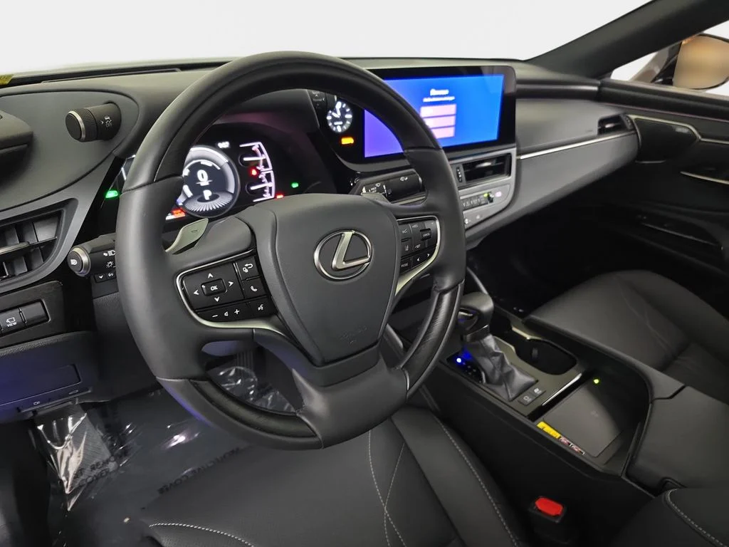 Certified Used 2025 Black Lexus 300h Luxury image 19
