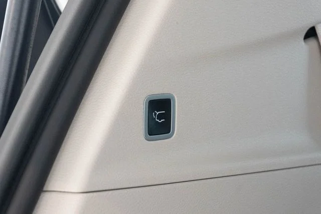 Used 2024 Silver Chrysler LX image 13