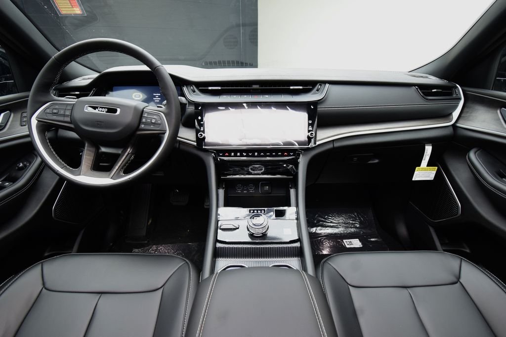 New 2026 Silver Zynith Jeep Limited image 30
