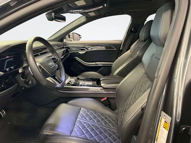 2023 Audi S8 Base - Photo 17