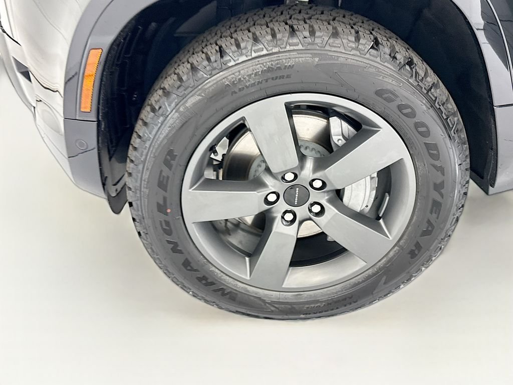 New 2026 Santorini Black Land Rover X-Dynamic SE image 29