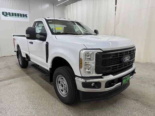 2027 Ford Super Duty F-350 SRW F-350® XL