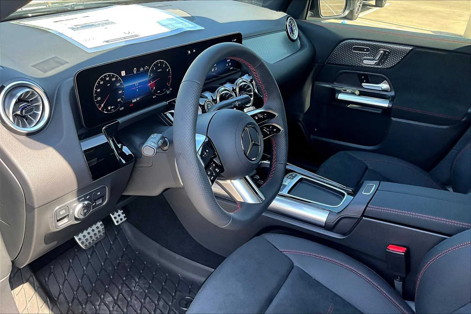 New 2026 Mountain Grey Metallic Mercedes-Benz GLA 250 image 8