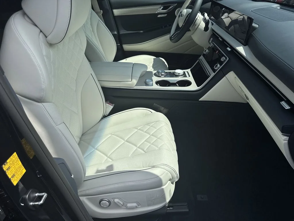 2026 GENESIS GV80 Prestige - Photo 13