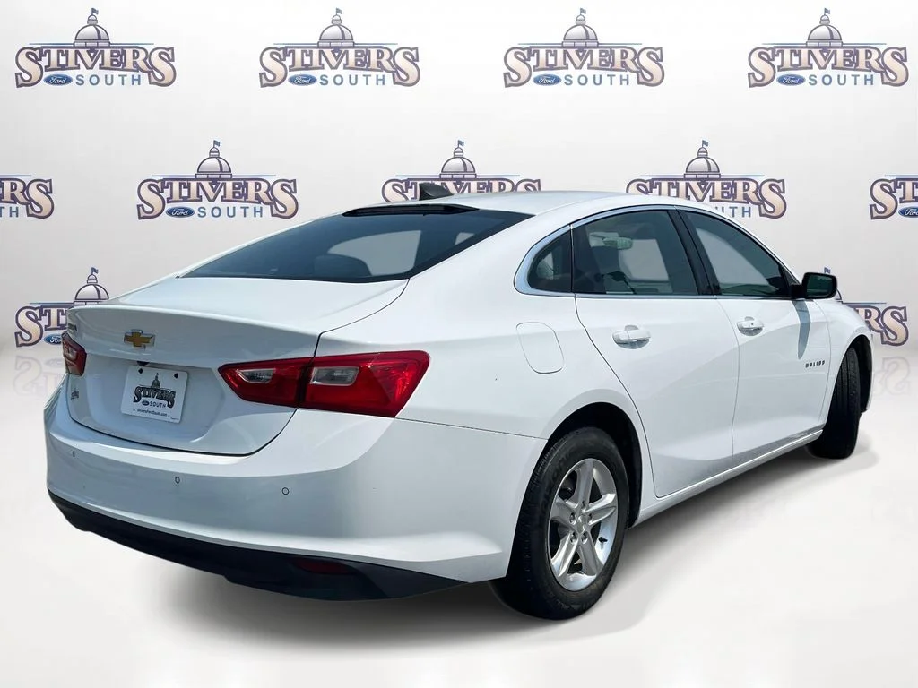 Used 2020 White Chevrolet LS image 3