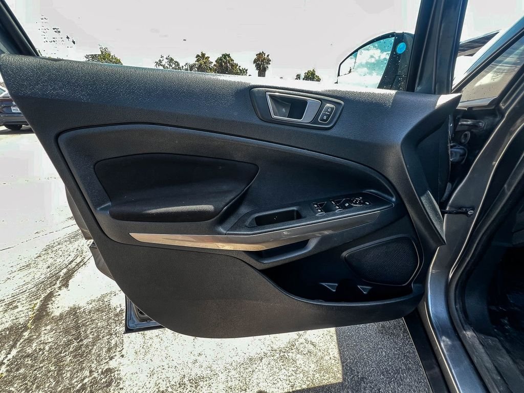 Used 2020 Gray Ford SE image 19