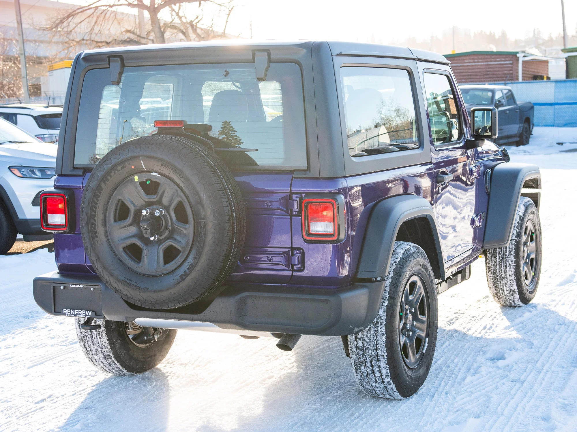 New 2026 reign Jeep Sport* image 4