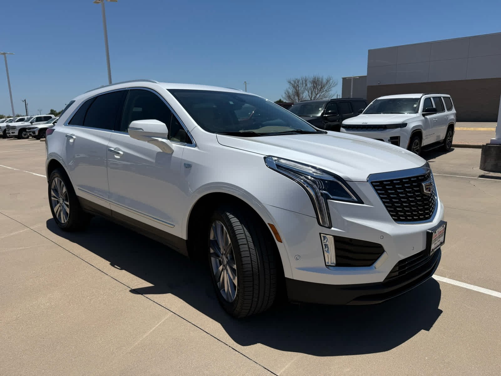Used 2023 Crystal White Tricoat Cadillac FWD Premium Luxury image 6