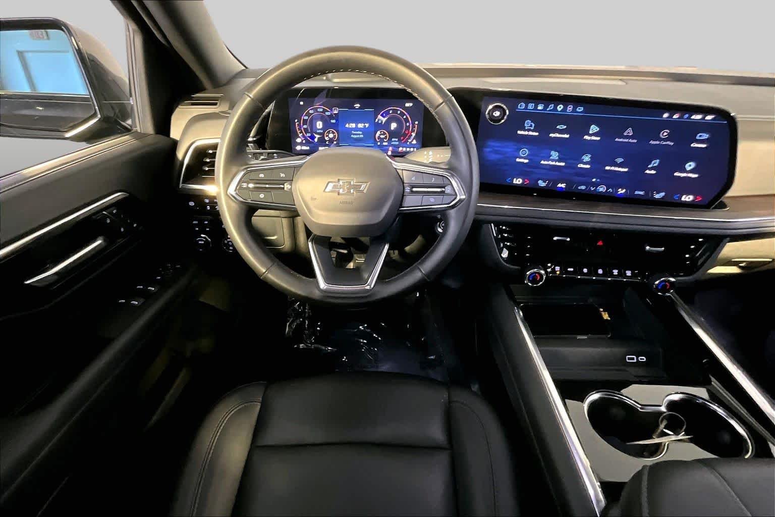 Used 2025 Black Chevrolet Z71 image 6