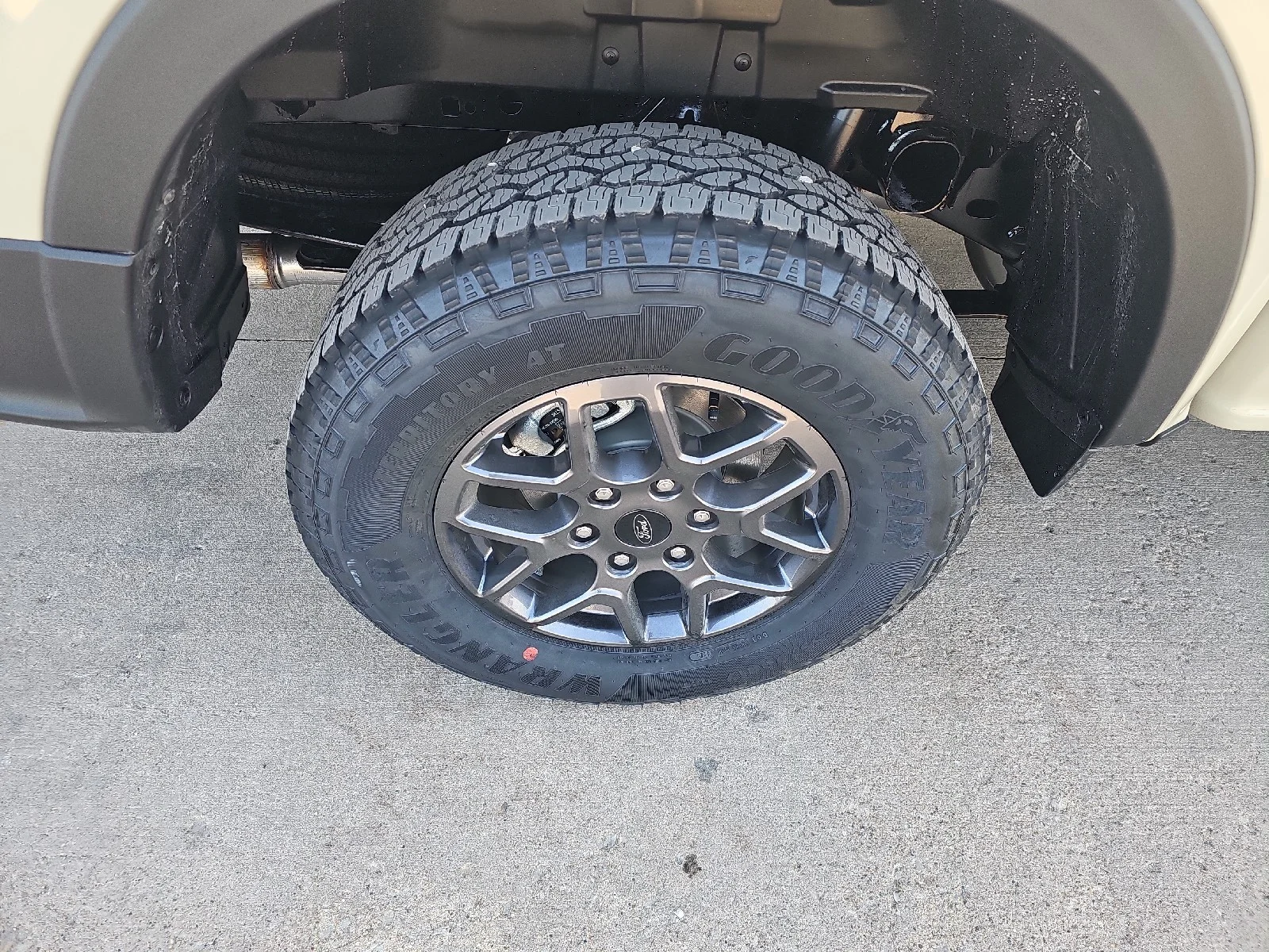 New 2026 Desert Sand Ford XLT image 9