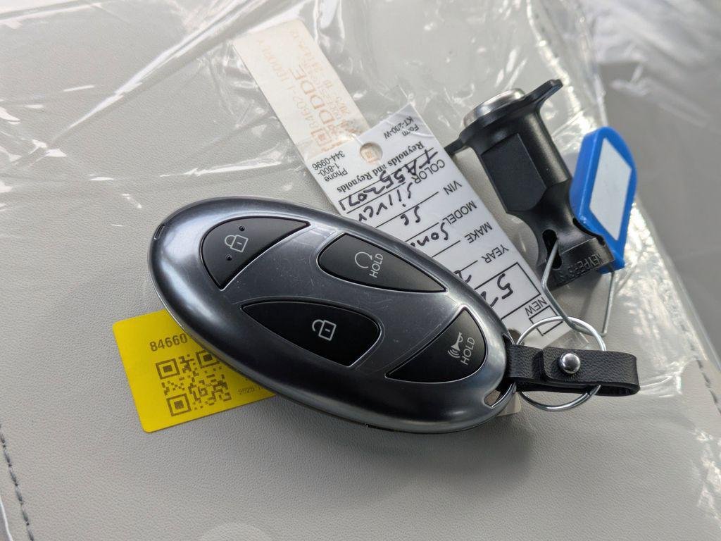 New 2026 Silver Hyundai SE image 32