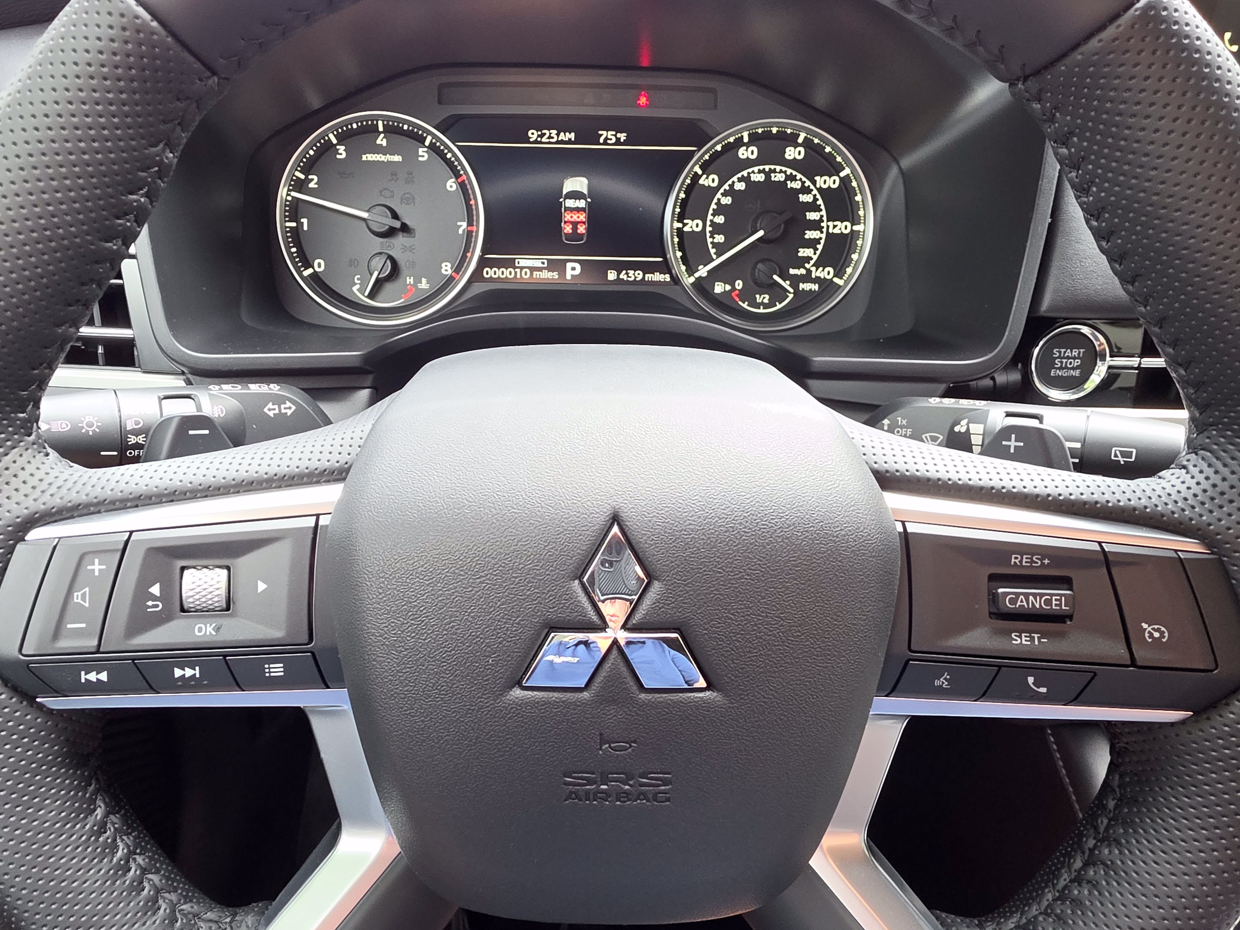 New 2026 Black Diamond Mitsubishi LE image 14
