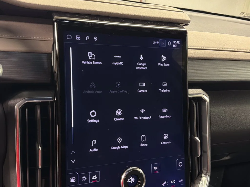 New 2027 Sterling Metallic GMC Elevation image 38