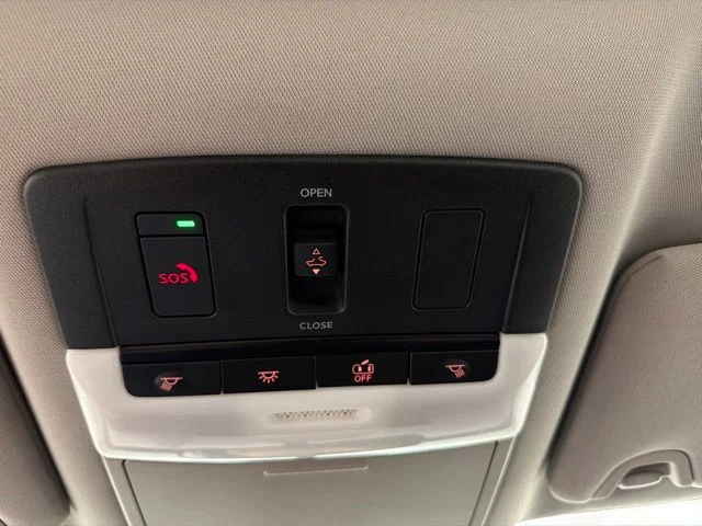 Used 2023 Gray Nissan 2.5 SR image 22