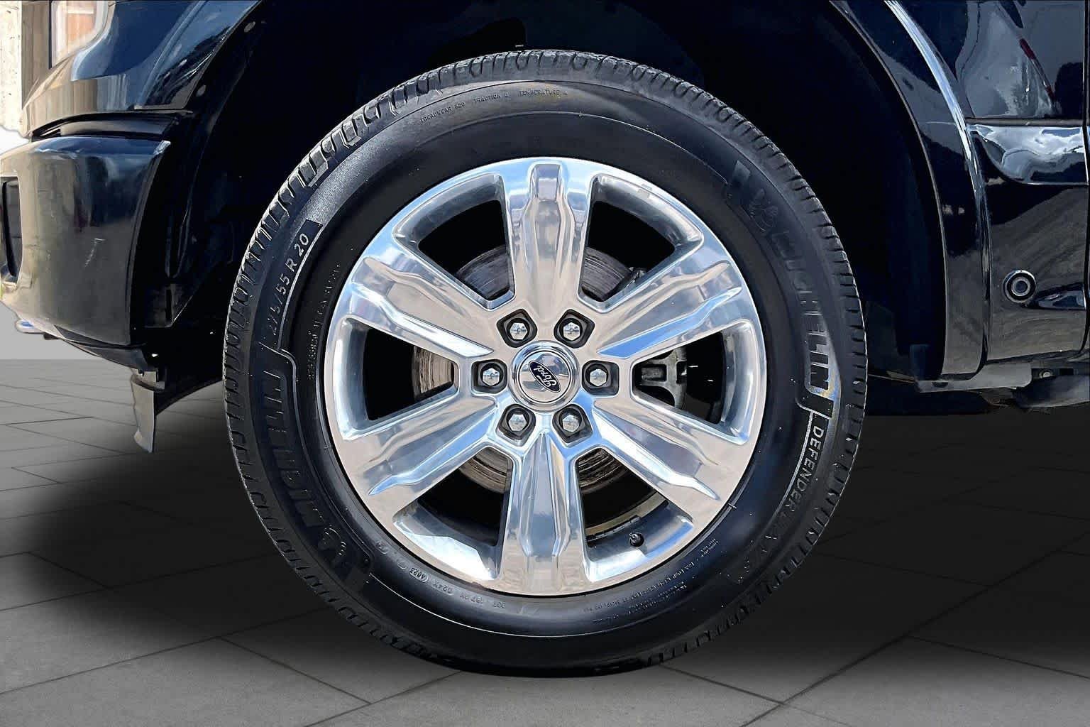 Used 2016 Shadow Black Ford Platinum image 13