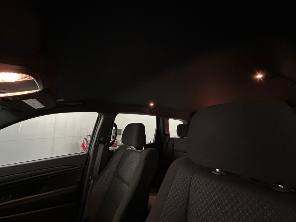 Used 2021 Silver Jeep Laredo E image 25