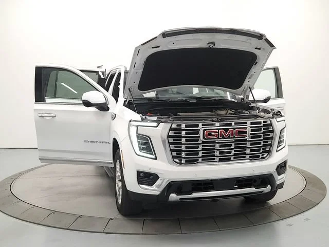 Used 2025 Summit White GMC Denali image 11