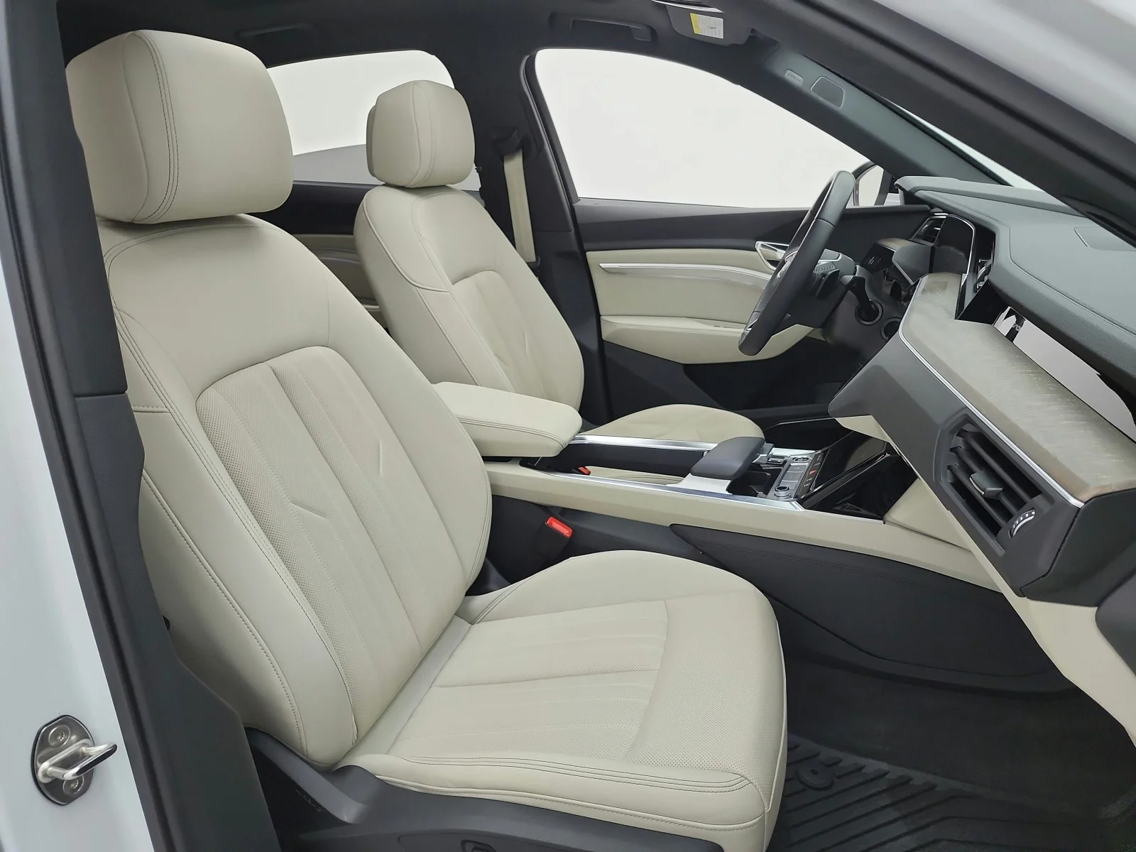 Used 2024 Glacier White Metallic Audi S line Premium Plus image 20