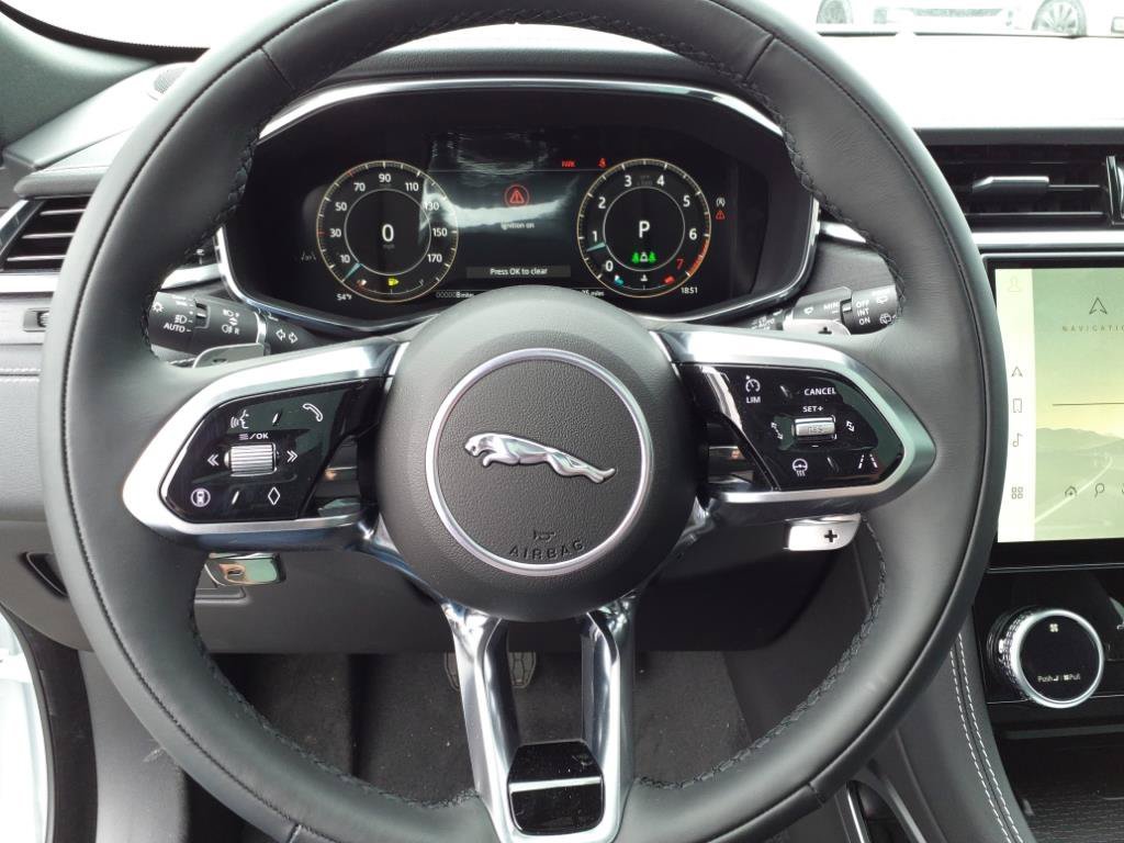 New 2026 Fuji White Jaguar R-Dynamic S image 14