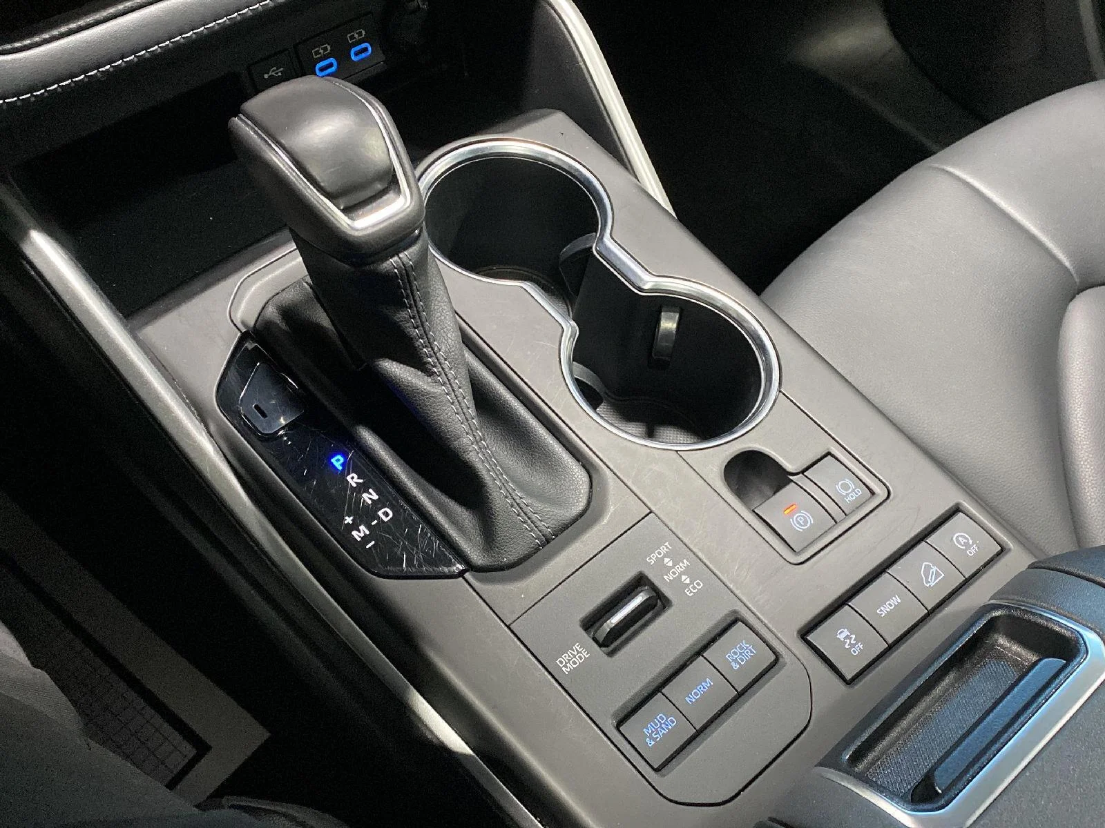 Used 2022 Celestial Silver Metallic Toyota XLE image 36