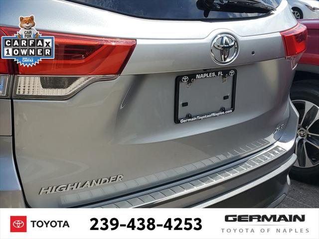 Certified Used 2019 CELESTIAL SILVER METALLIC Toyota  image 17
