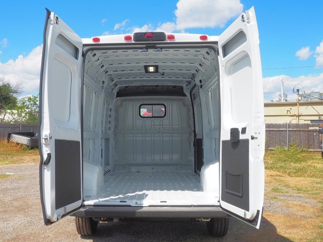 2026 Ram ProMaster 2500 photo 3