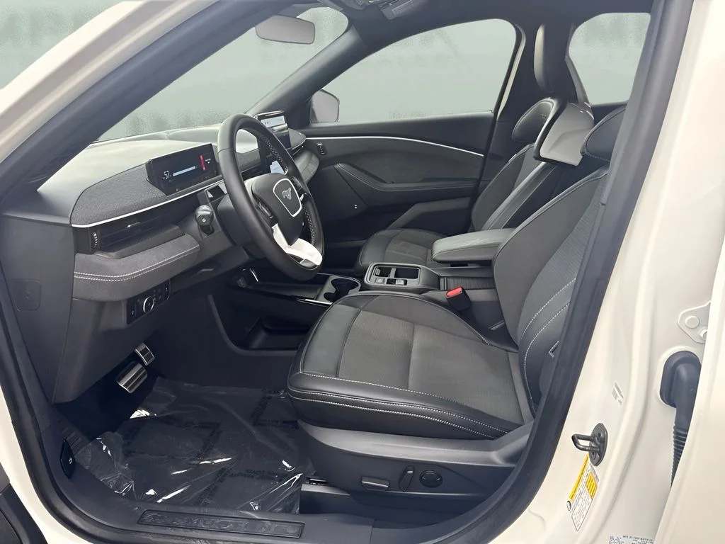 Used 2025 White Ford GT image 5