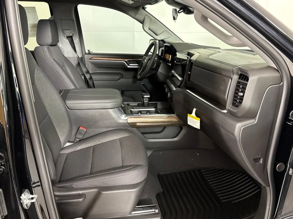 New 2026 Black Chevrolet LT image 19