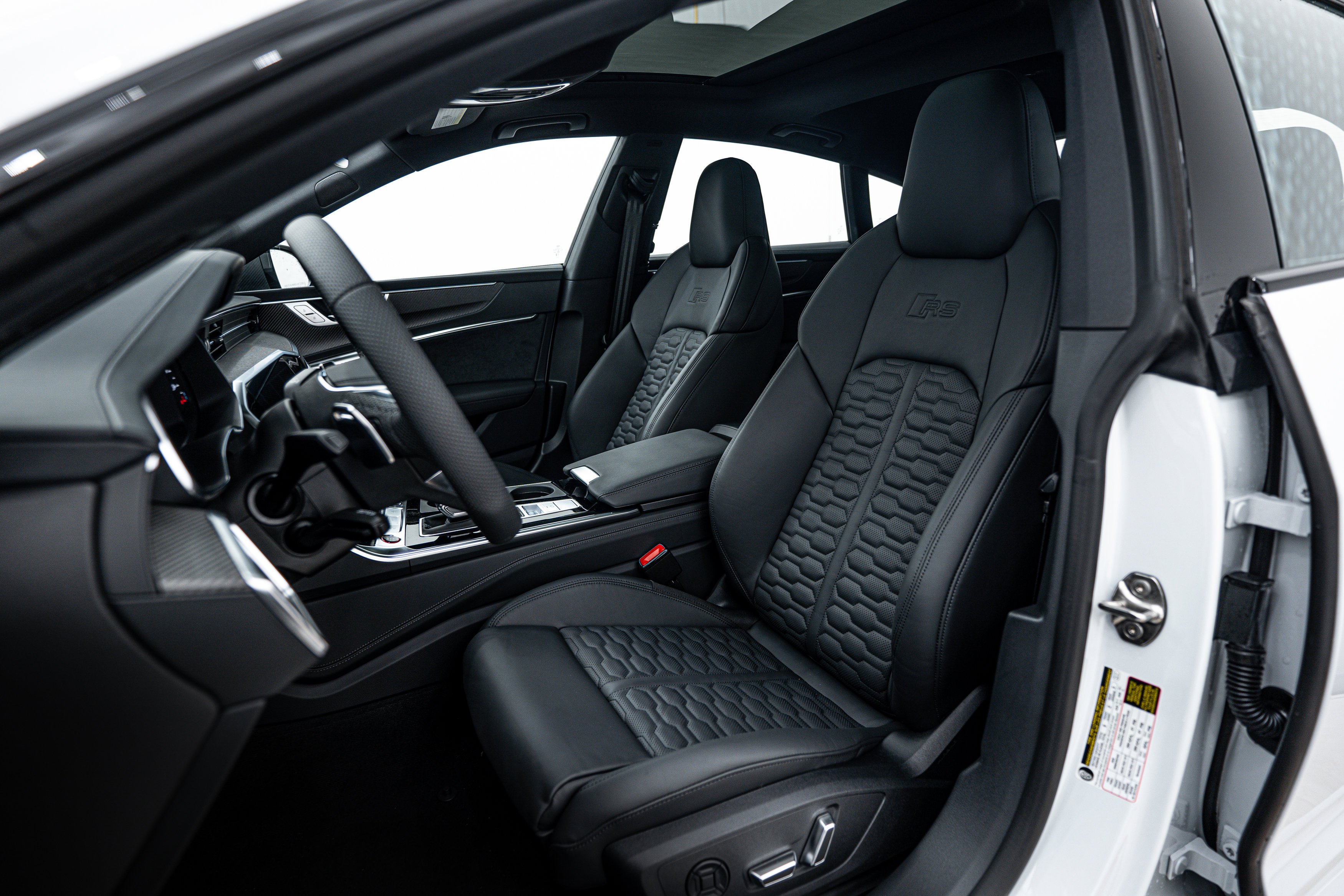 2025 Audi RS 7 Base - Photo 12