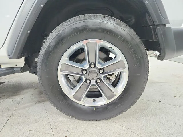 Used 2023 White Jeep Sport image 41