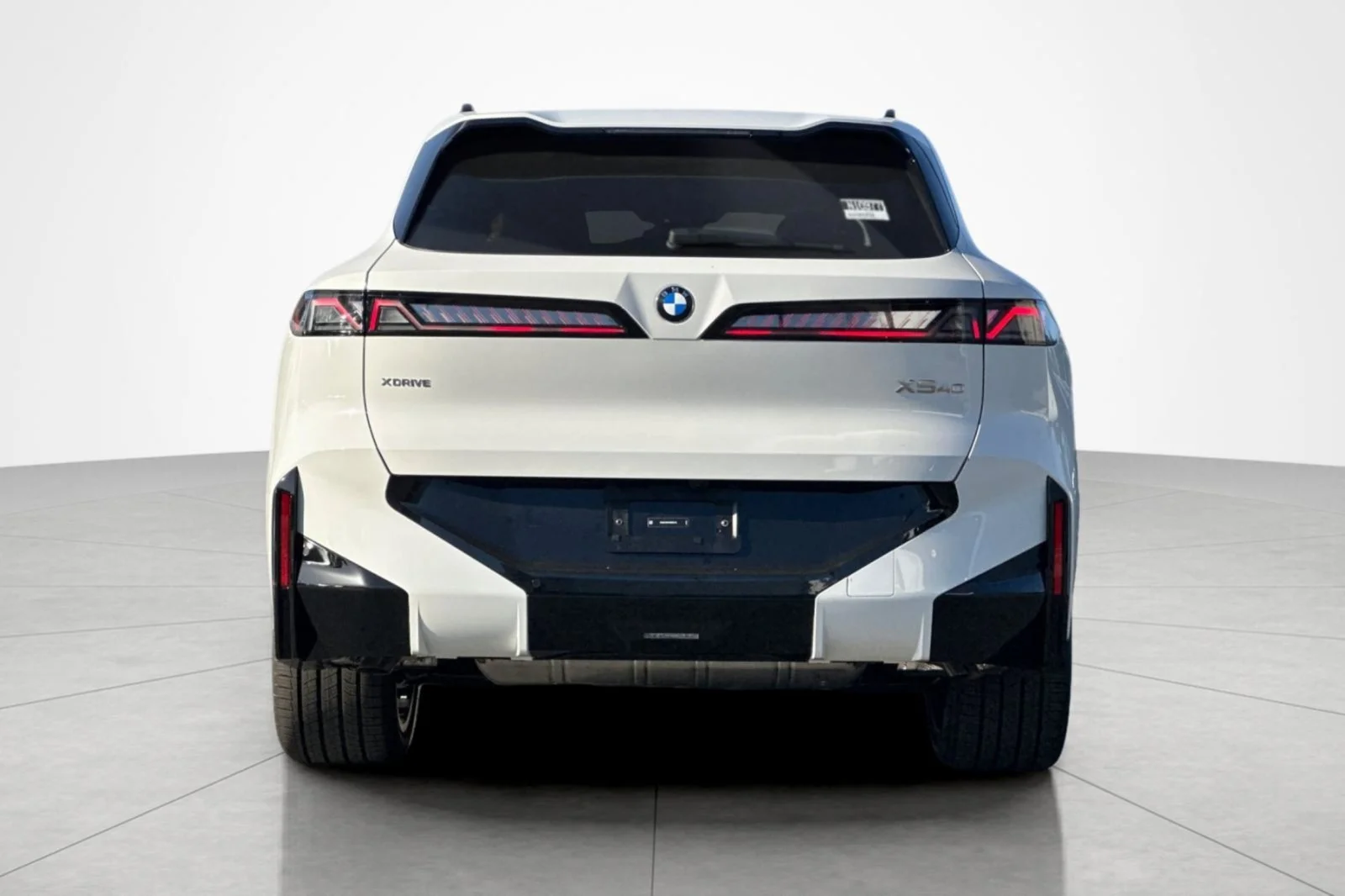 New 2027 Alpine White BMW 40 xDrive image 4