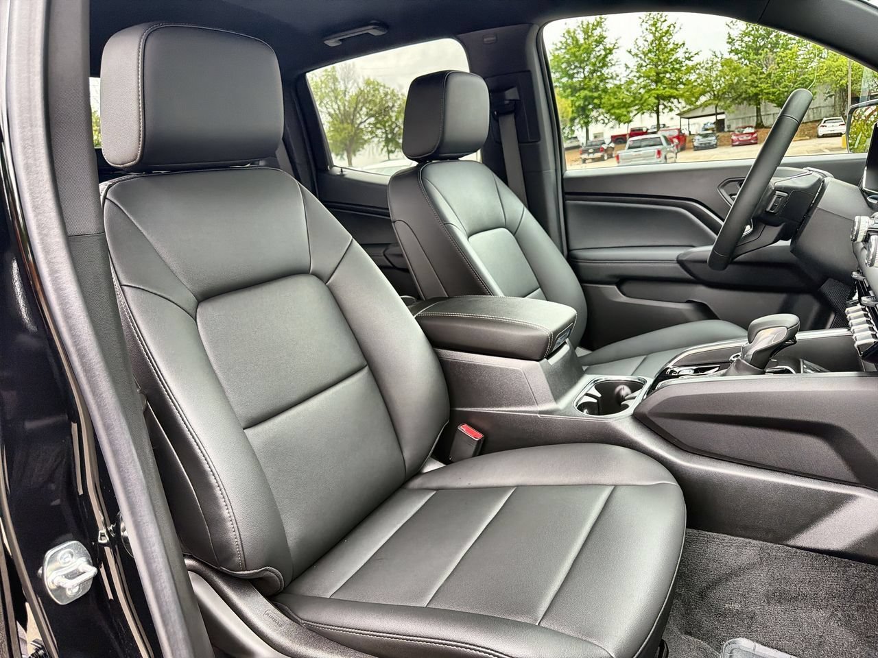 New 2026 Onyx Black GMC Elevation image 23