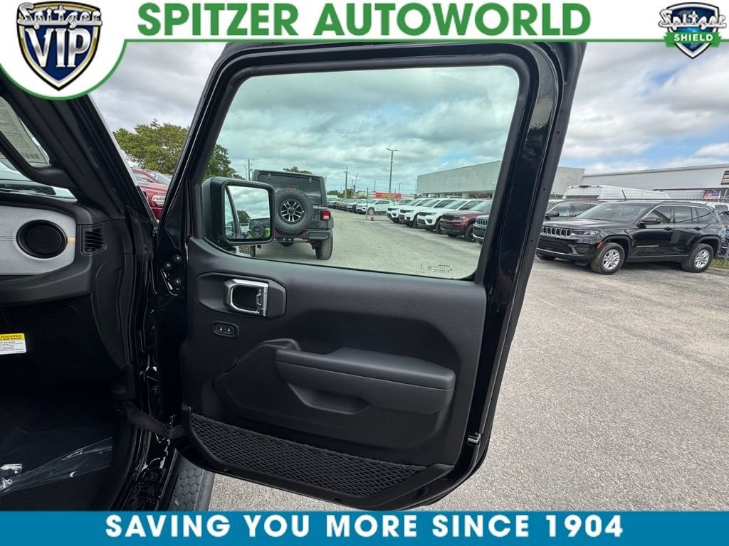 New 2025 Black Clear-Coat Exterior Paint Jeep Sport S image 10