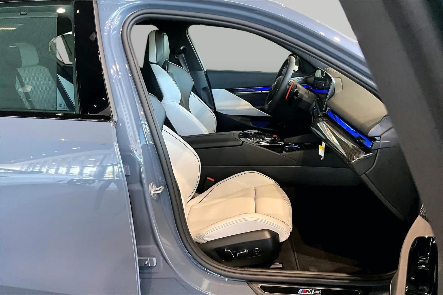 Used 2027 Storm Bay Metallic BMW  image 8