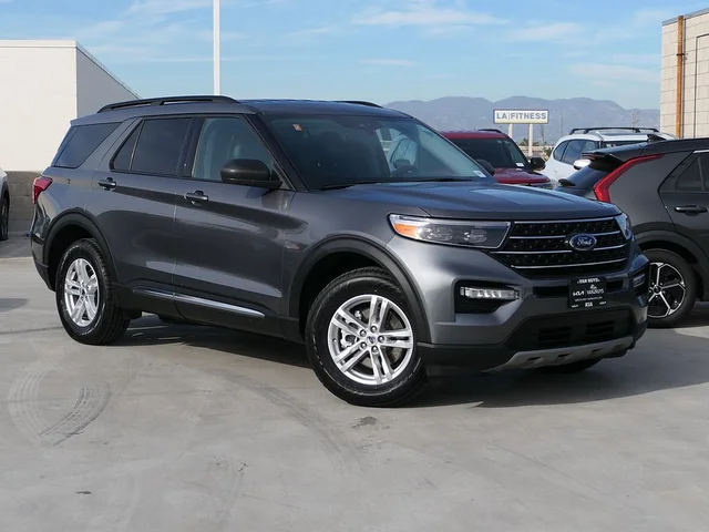 2024 Ford Explorer XLT