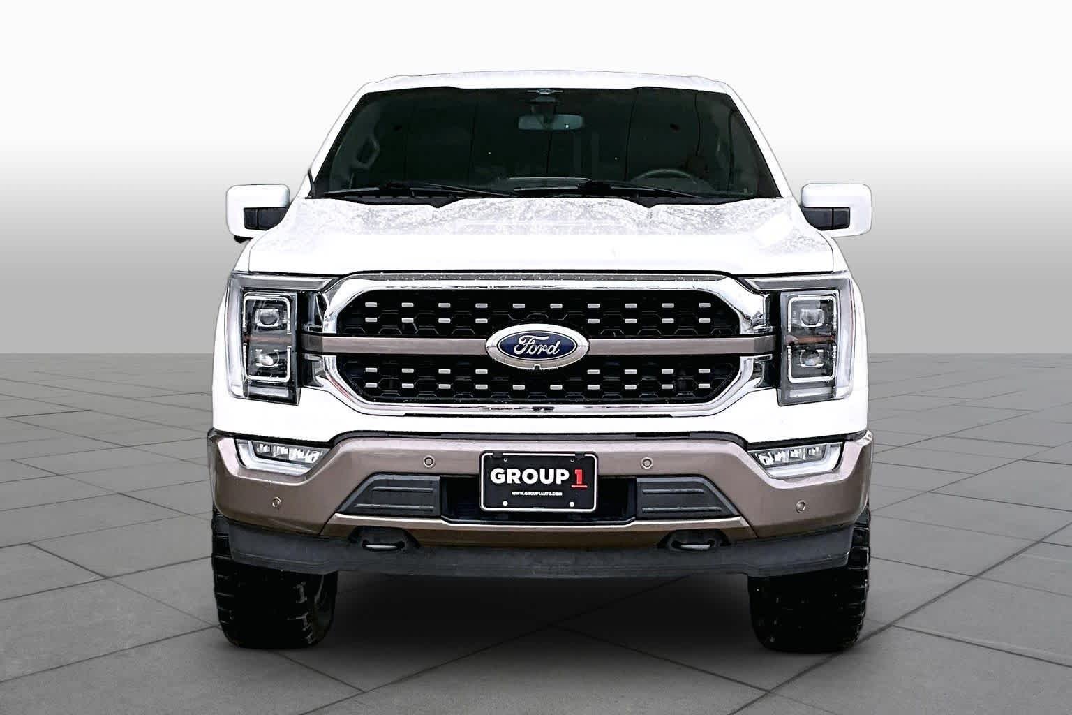 Used 2023 Star White Metallic Tri-Coat/Stone Gray Ford King Ranch image 4